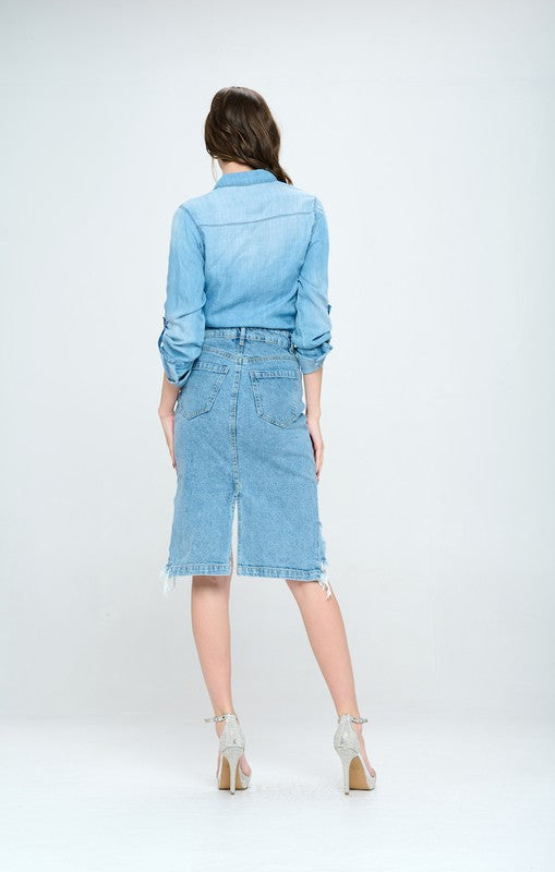6,200+ Denim Skirt Stock Photos, Pictures & Royalty-Free Images - iStock |  Wearing overall denim skirt, Female model denim skirt, Woman denim skirt